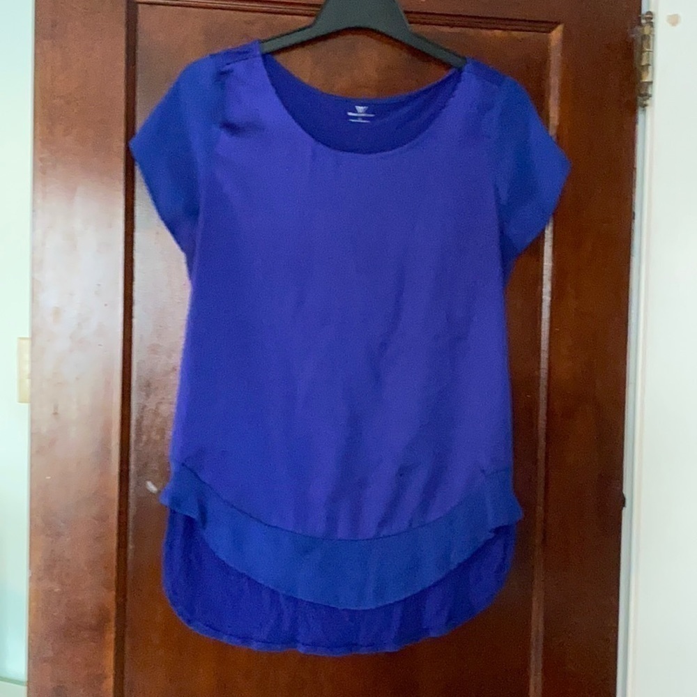 𝅺worthington women’s top; size large